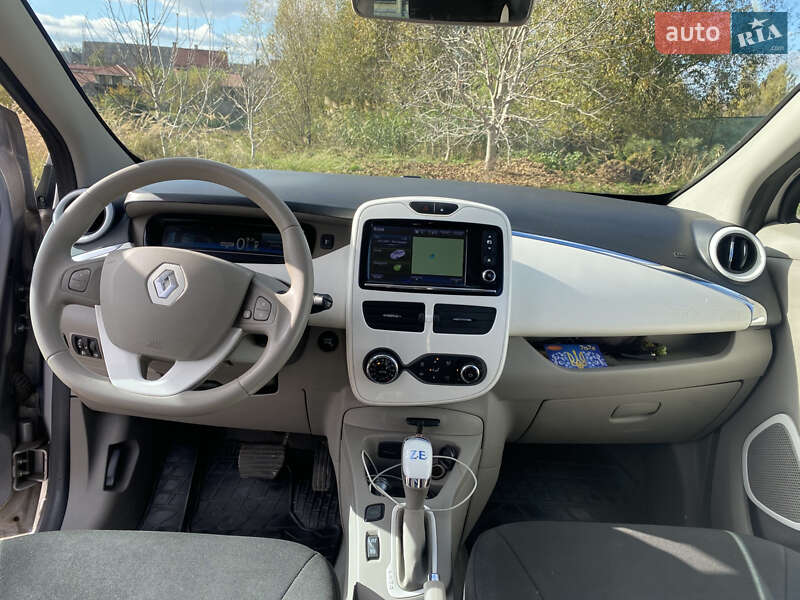 Хэтчбек Renault Zoe 2015 в Костополе