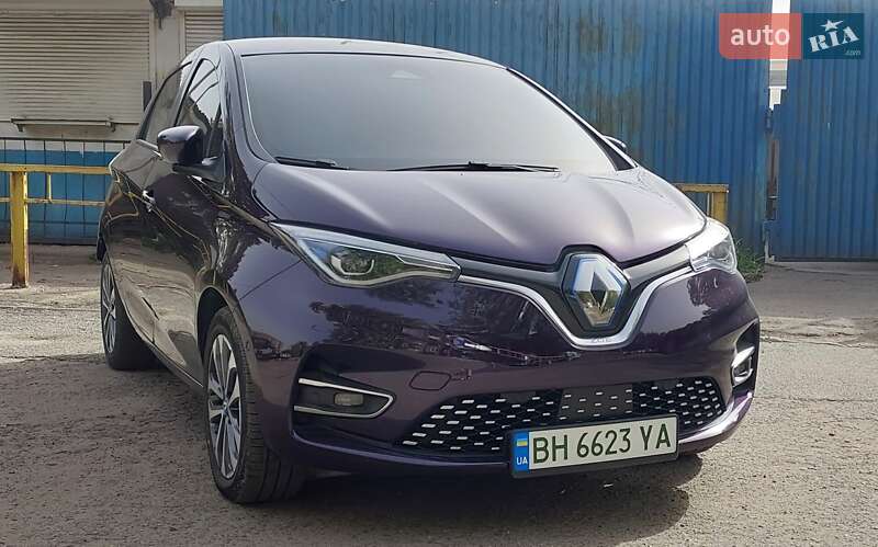Хэтчбек Renault Zoe 2020 в 