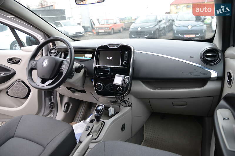 Хэтчбек Renault Zoe 2015 в Луцке