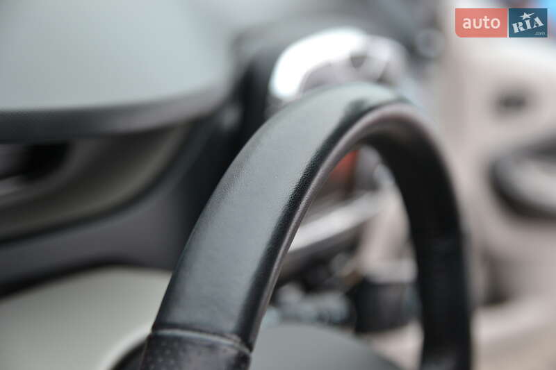 Хэтчбек Renault Zoe 2015 в Луцке