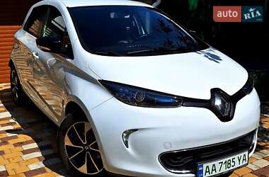 Хэтчбек Renault Zoe 2018 в 