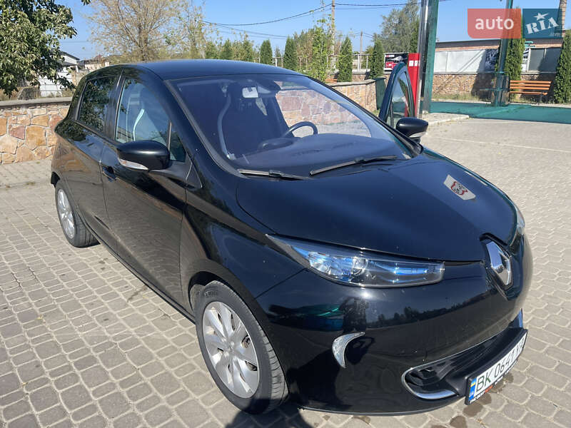 Хэтчбек Renault Zoe 2015 в Березному