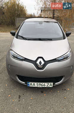 Хетчбек Renault Zoe 2014 в Старих Петрівцях