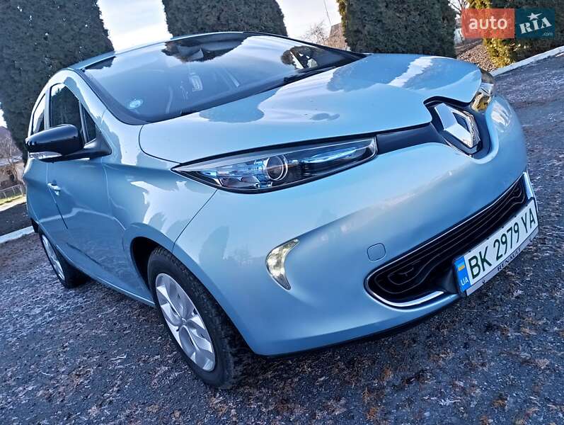 Хетчбек Renault Zoe 2015 в Дубні