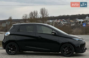 Хэтчбек Renault Zoe 2017 в 