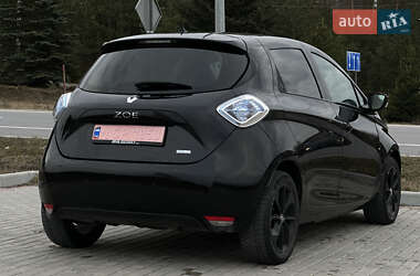Хэтчбек Renault Zoe 2017 в 