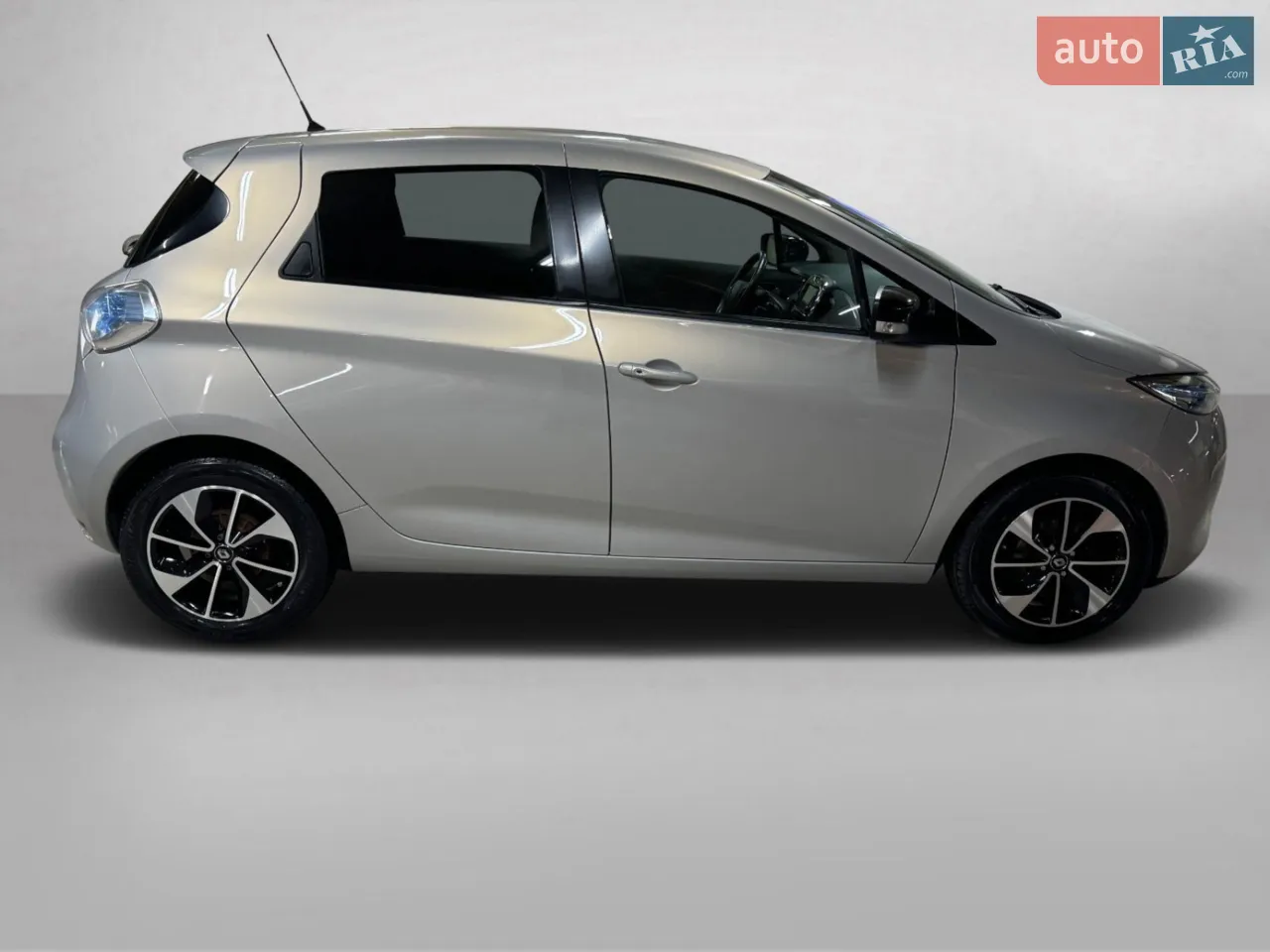 2017 Renault ZOE - мініатюра 24
