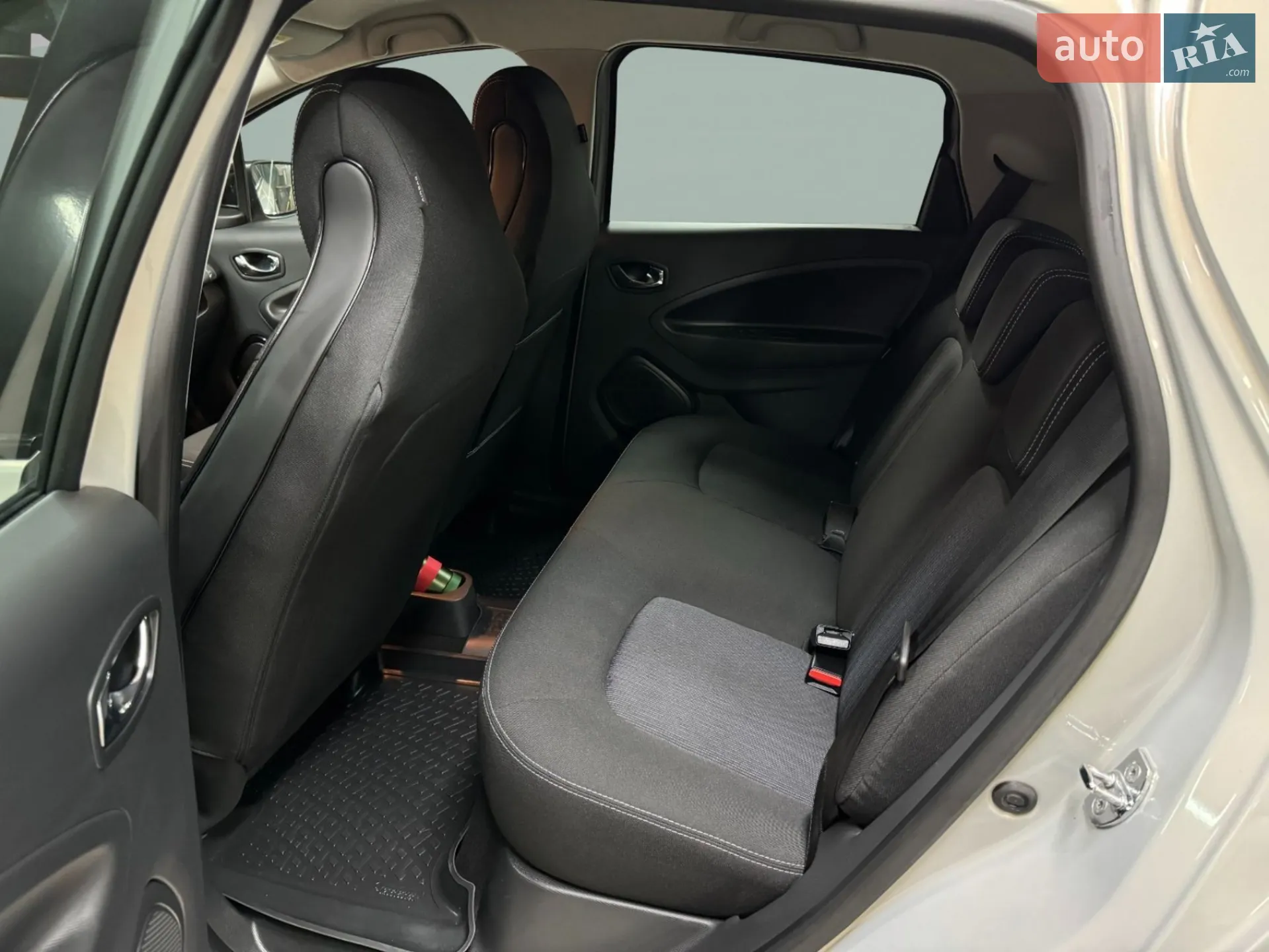 2017 Renault ZOE - мініатюра 14