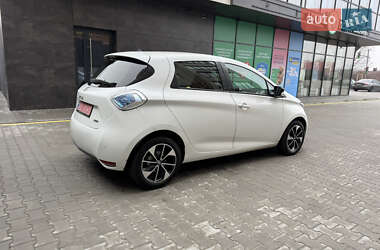 Хэтчбек Renault Zoe 2019 в 