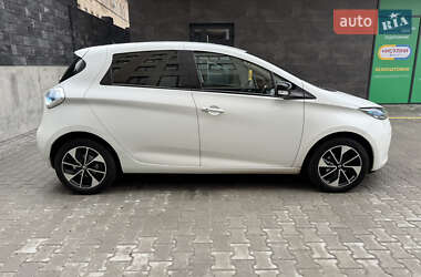 Хэтчбек Renault Zoe 2019 в 