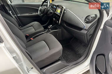 Хэтчбек Renault Zoe 2019 в 