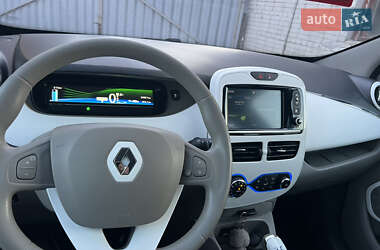 Хэтчбек Renault Zoe 2015 в Львове