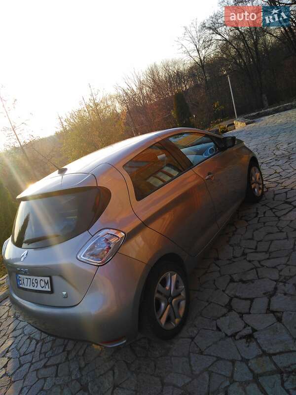 Хэтчбек Renault Zoe 2014 в Хмельницком