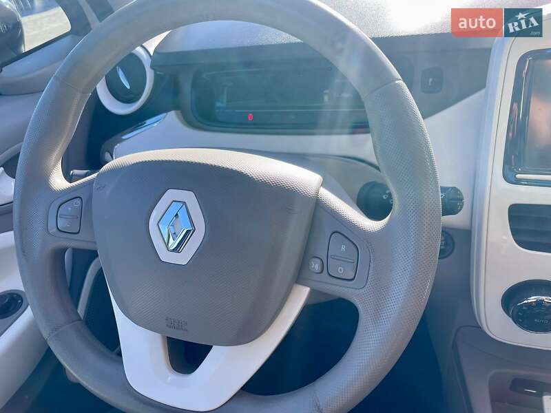 Хэтчбек Renault Zoe 2015 в Кривом Роге