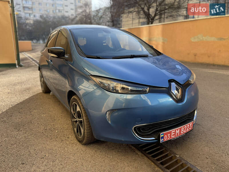 Хэтчбек Renault Zoe 2017 в Черновцах