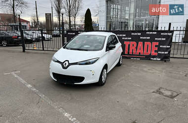 Хэтчбек Renault Zoe 2017 в 