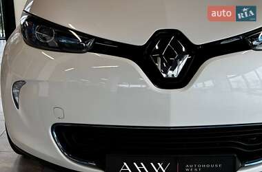 Хэтчбек Renault Zoe 2013 в 