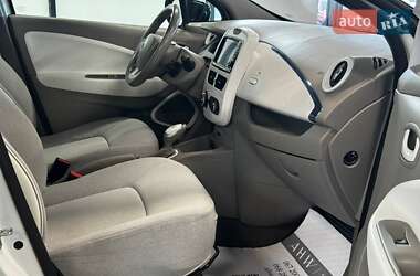Хэтчбек Renault Zoe 2013 в 