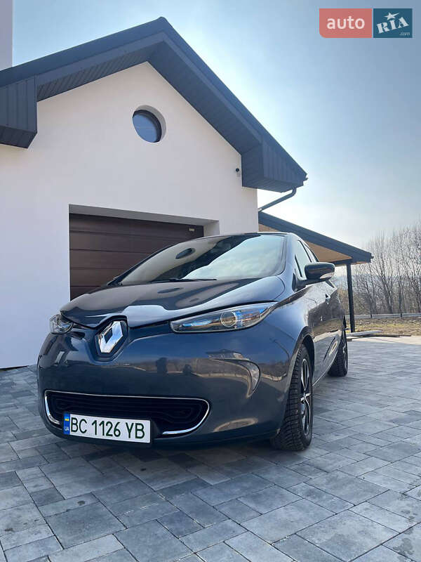 Хэтчбек Renault Zoe 2017 в Трускавце