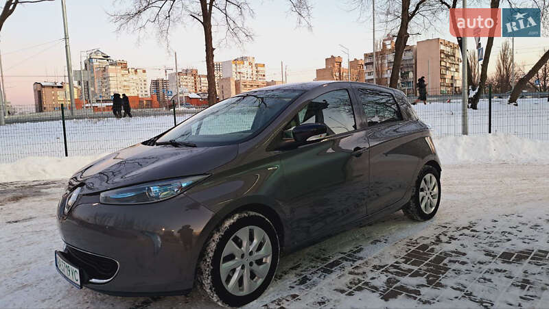 Хэтчбек Renault Zoe 2017 в Киеве