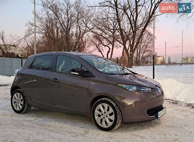 Хэтчбек Renault Zoe 2017 в Киеве