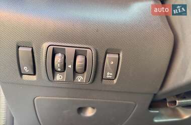 Хэтчбек Renault Zoe 2017 в 