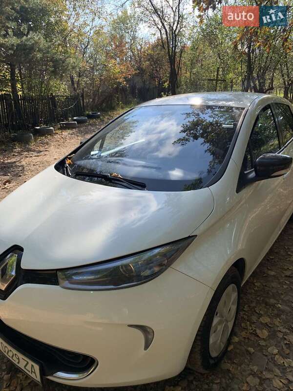 Хэтчбек Renault Zoe 2016 в Ивано-Франковске