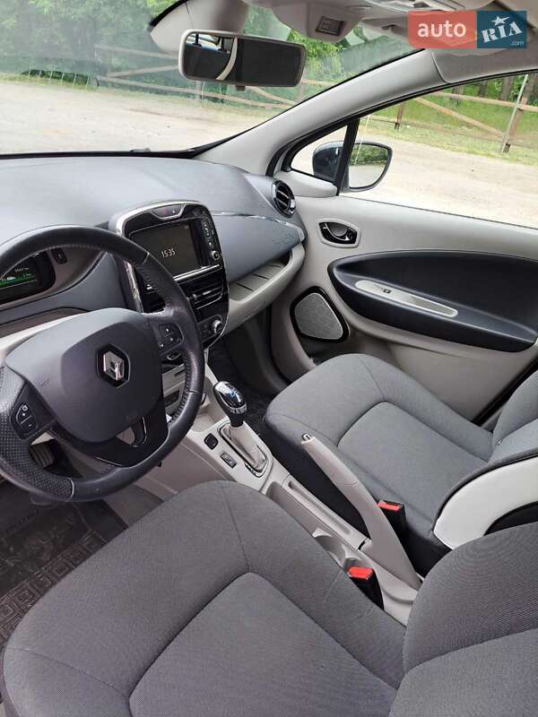 Хэтчбек Renault Zoe 2016 в Кременчуге