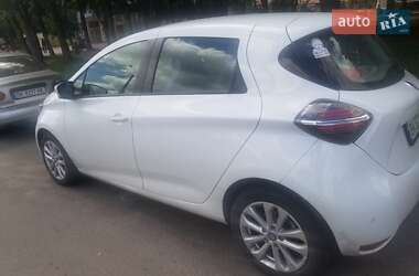 Хэтчбек Renault Zoe 2020 в 