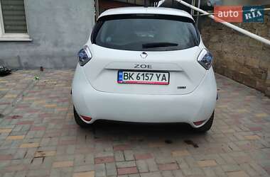 Хетчбек Renault Zoe 2018 в 