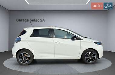 Хэтчбек Renault Zoe 2017 в 