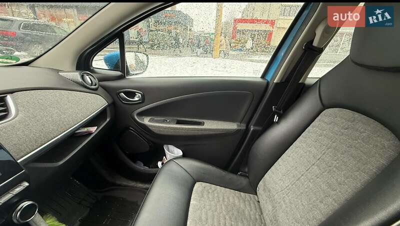 Хэтчбек Renault Zoe 2019 в Самборе
