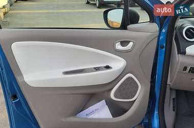 Хэтчбек Renault Zoe 2019 в 