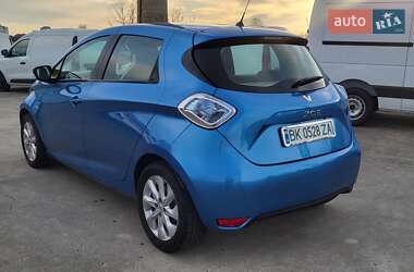 Хэтчбек Renault Zoe 2019 в 