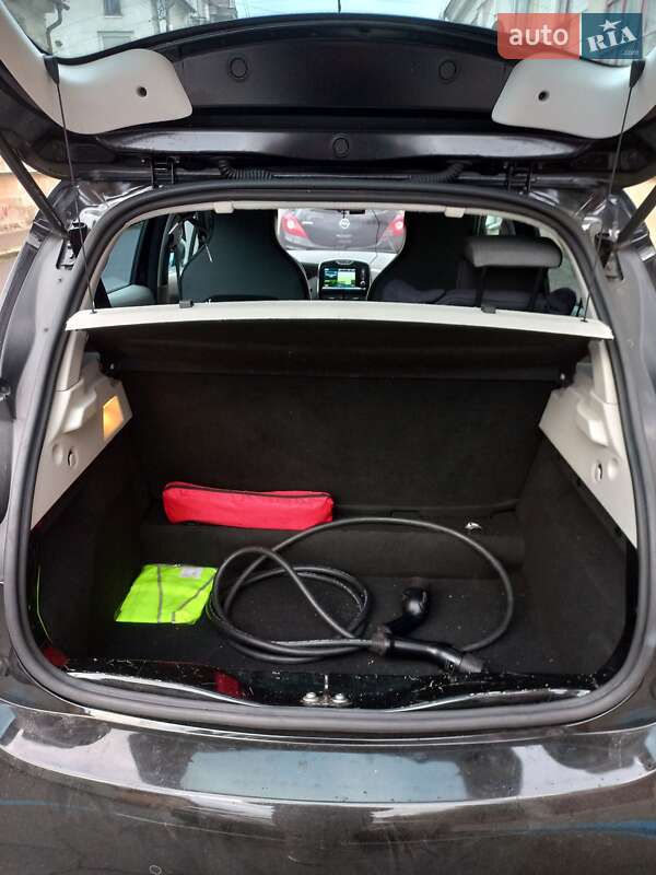 Хэтчбек Renault Zoe 2015 в Ивано-Франковске фото 8 Хэтчбек Renault Zoe 2015 в Ивано-Франковске