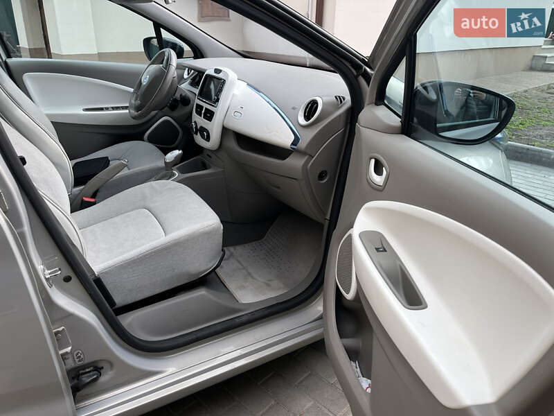 Хэтчбек Renault Zoe 2013 в Борисполе