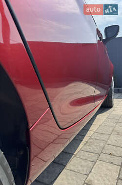 Хэтчбек Renault Zoe 2017 в 