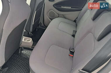 Хэтчбек Renault Zoe 2016 в 