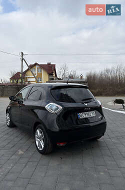 Хэтчбек Renault Zoe 2017 в 