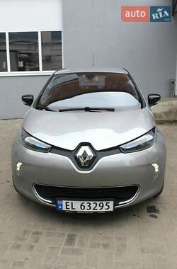 Хэтчбек Renault Zoe 2015 в 