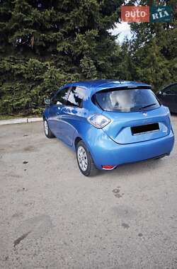 Хэтчбек Renault Zoe 2019 в 