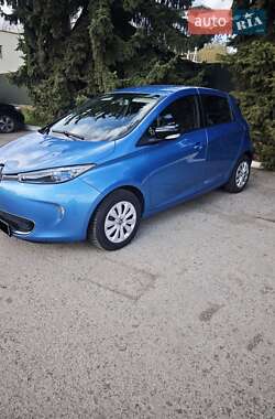 Хэтчбек Renault Zoe 2019 в 