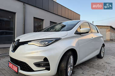 Хэтчбек Renault Zoe 2021 в 