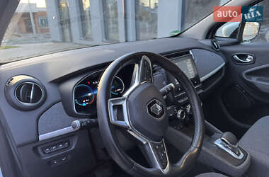 Хэтчбек Renault Zoe 2021 в 