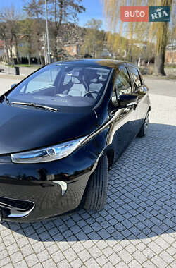 Хэтчбек Renault Zoe 2014 в 