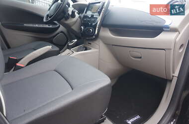 Хетчбек Renault Zoe 2013 в 