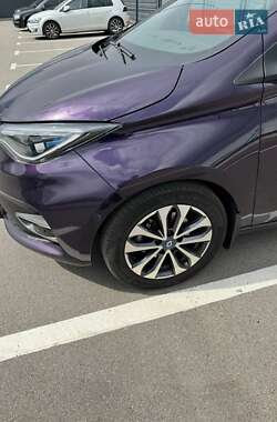 Хэтчбек Renault Zoe 2020 в 