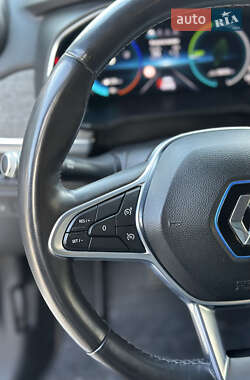 Хэтчбек Renault Zoe 2020 в 