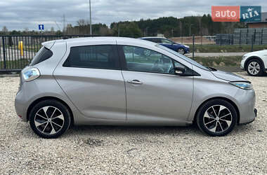 Хэтчбек Renault Zoe 2015 в 