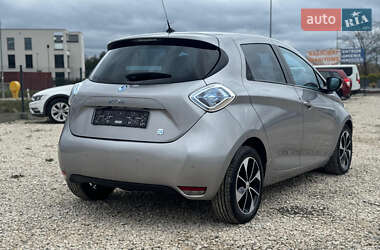 Хэтчбек Renault Zoe 2015 в 